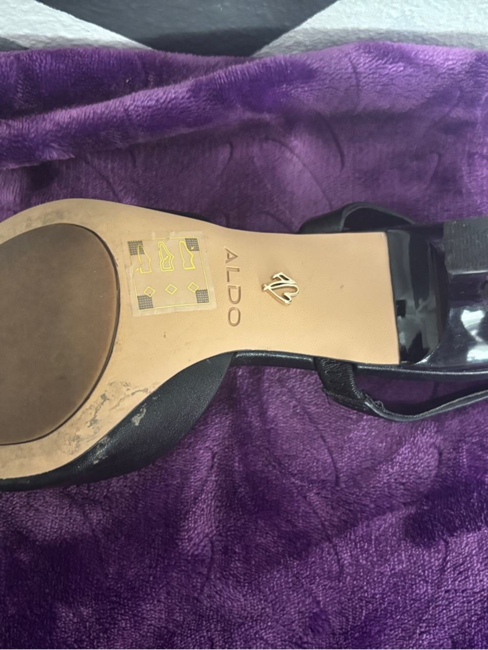 Aldo Black Pointed Slingback Kitten Heels - Picture 5 of 5